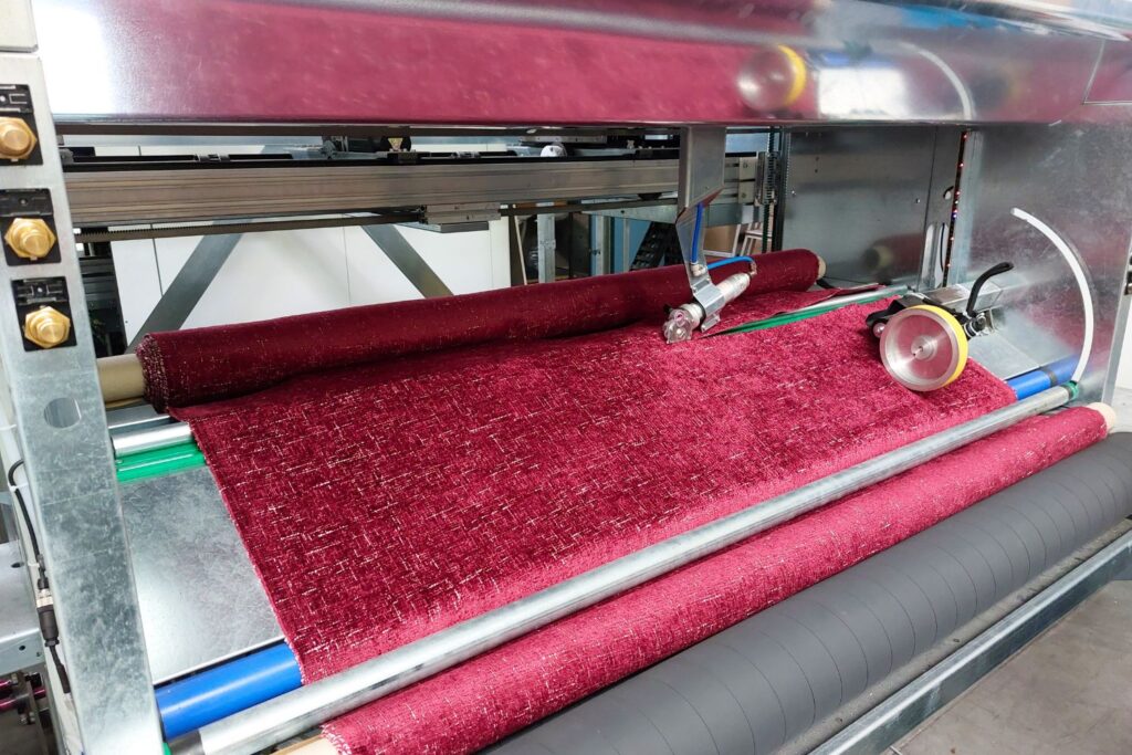 automatic-rolling-machine-and-cutting-machine