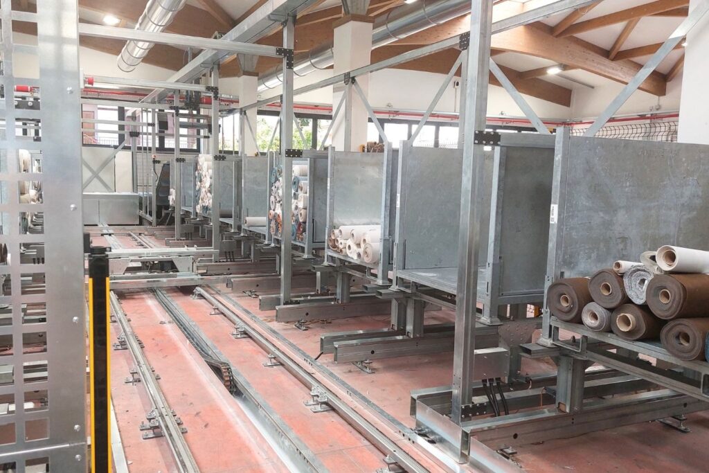 logistic-system-fabric-roll-Perseo-Handling
